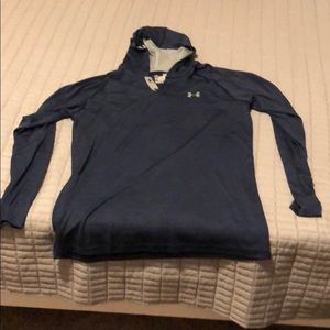 Under Armour pullover